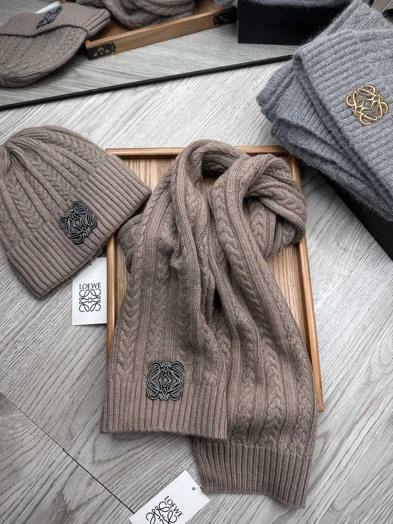 Loewe Caps Scarfs